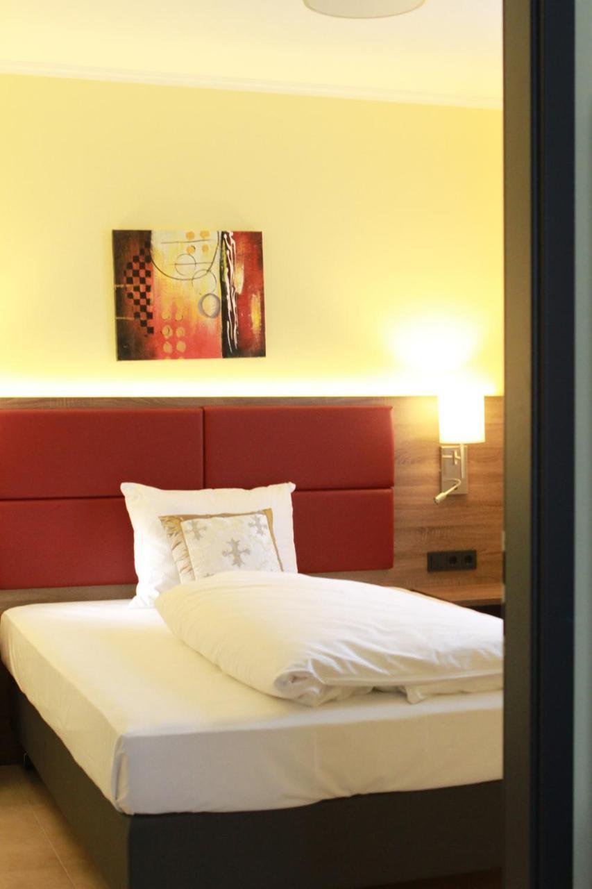 فندق نام هوتل&أبارتمنت فرانكفورت سيتي-ميسي إيربورت الغرفة الصورة